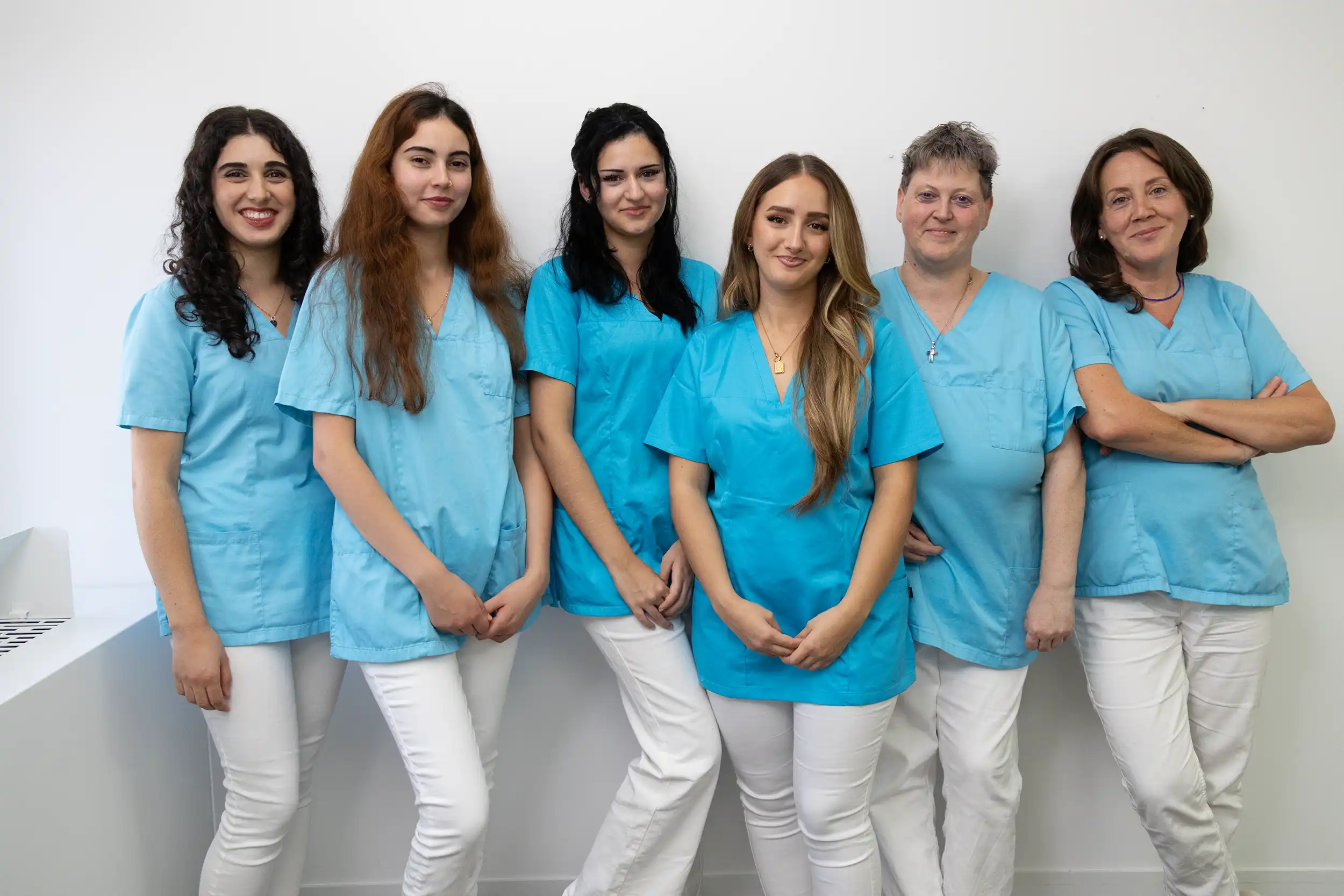 Das Assistenz- und Hygieneteam der Zahnarztpraxis FEST Zahnärzte in Konstanz